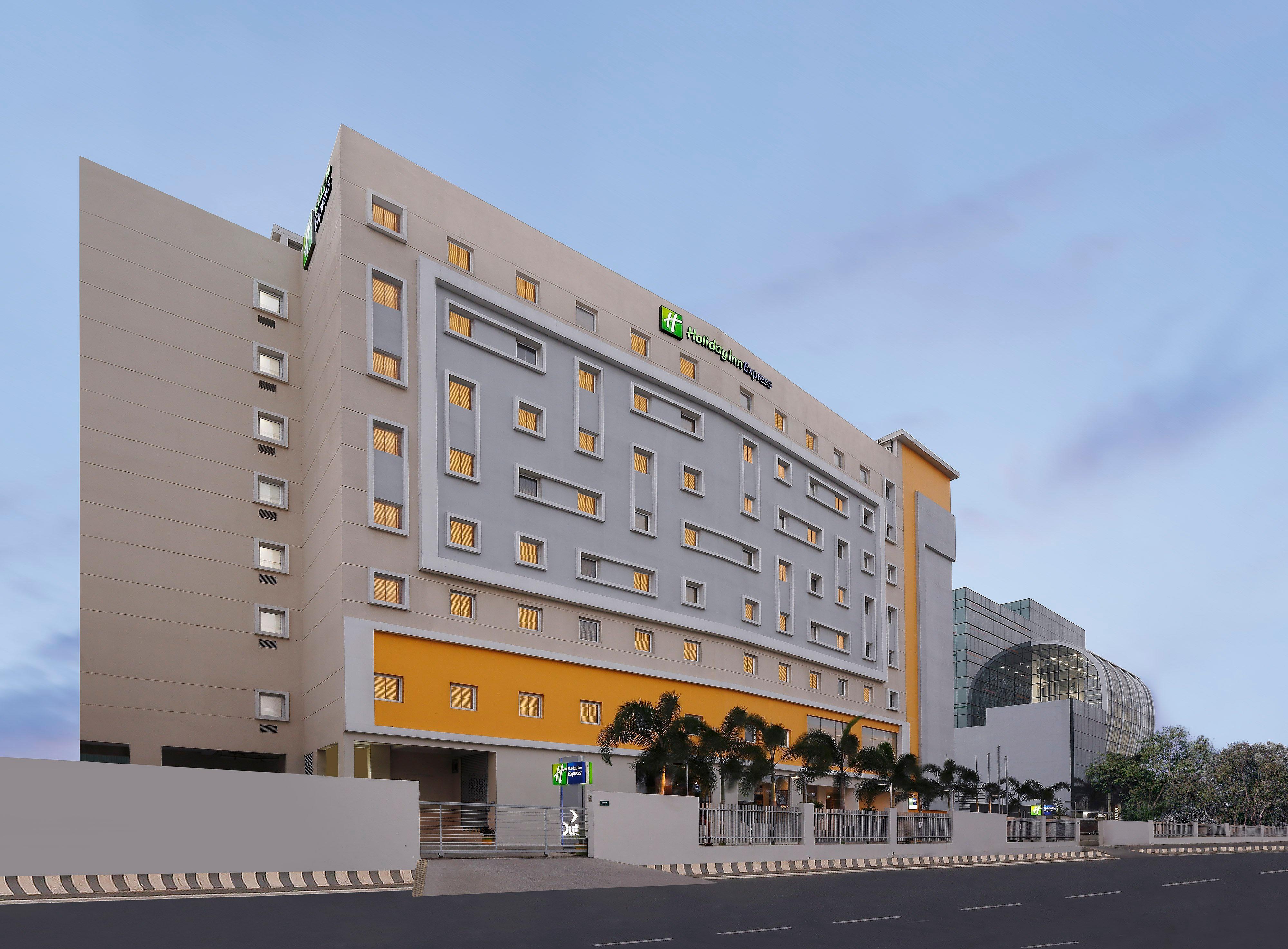 Holiday Inn Express Chennai Omr Thoraipakkam By Ihg Exterior foto