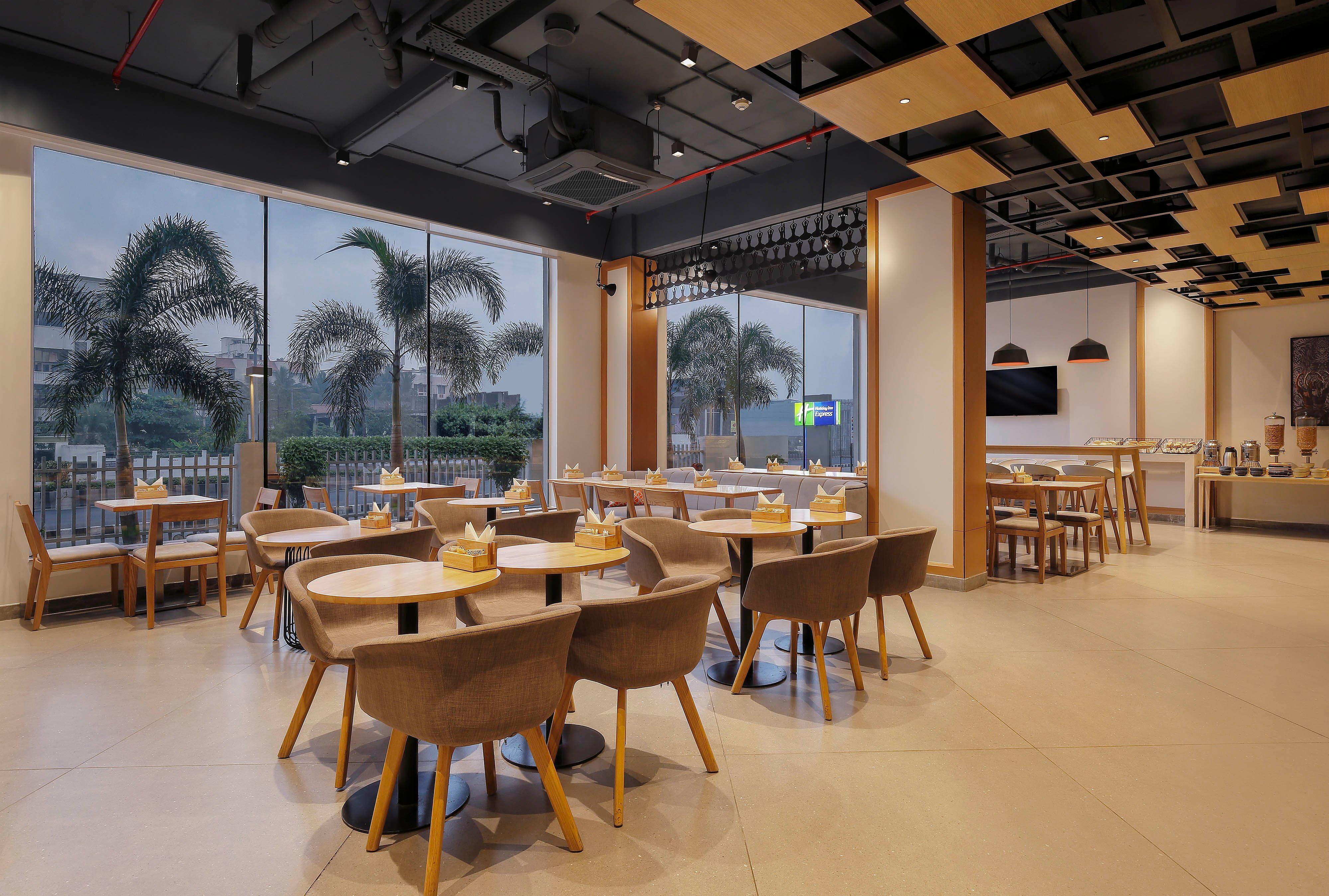 Holiday Inn Express Chennai Omr Thoraipakkam By Ihg Exterior foto